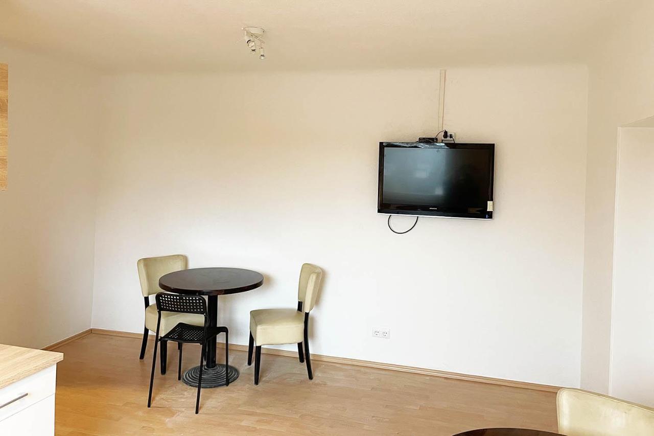 Cozy 2-Room Apartment Brühl Exterior foto